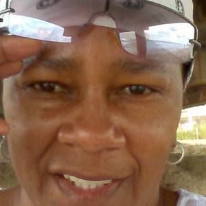 Meet your Posher, Carla