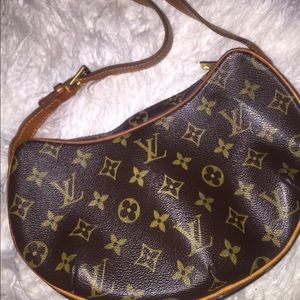 100% authentic Louis Vuitton purse