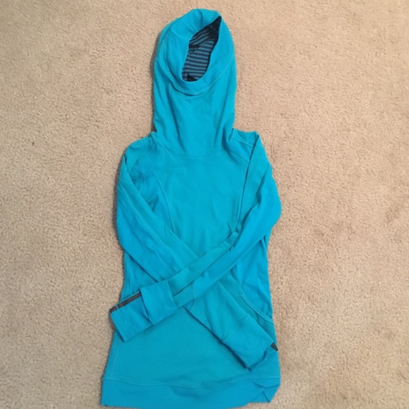 lululemon athletica running hoodie size 4