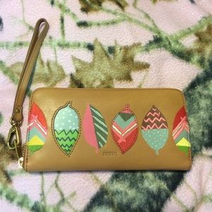 Fossil Emma RFID Large Zip Clutch Wallet