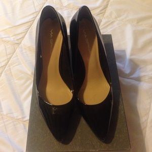 Via spiga patent pump 9