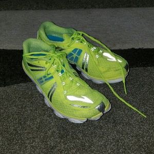 Pure Flow Brooks running shoes