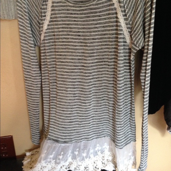 Long sleeve top