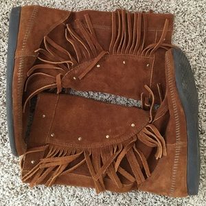 Minnetonka Moccasins Size 7