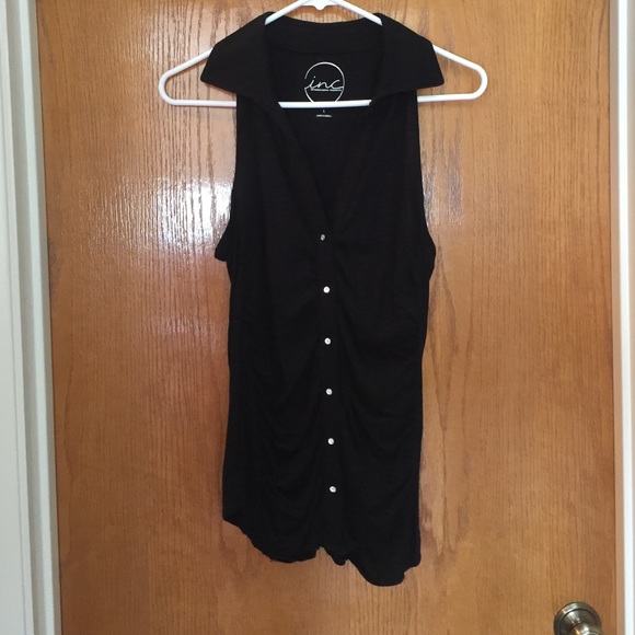 Macy's INC razorback tank top