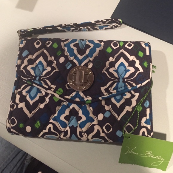 NWT Vera Bradley "Your Turn" Smartphone wristlet - Picture 1 of 4