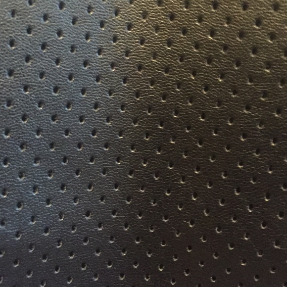 Faux leather perforated top-private archives - Picture 2 of 4