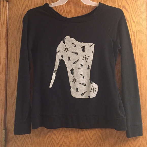 Kardashian Kollection sweater