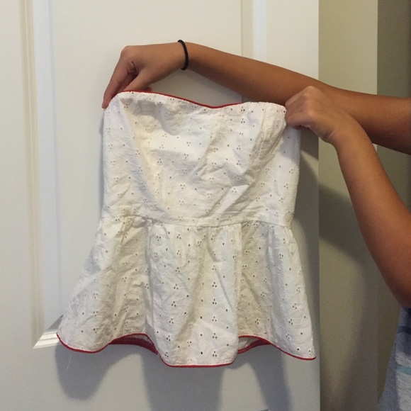 White tube top with red trim - Picture 1 of 2