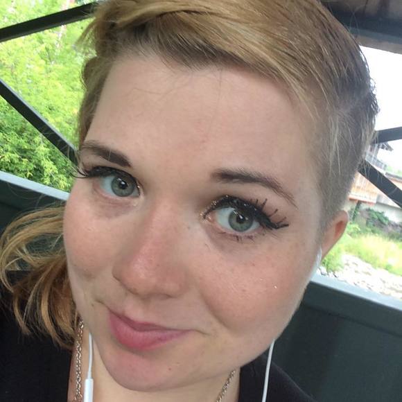 Meet your Posher, Kristen