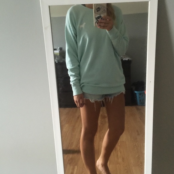 Victoria Secret/Pink Sweater - Picture 4 of 4