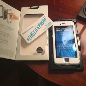 Lifeproof NUUD case