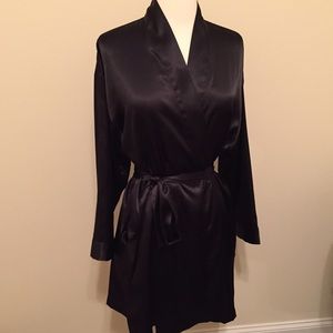Victoria's Secret Black Silky Kimono Robe