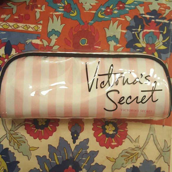 Victorias Secret makeup bag