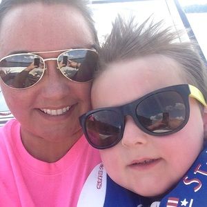 Meet your Posher, Cayla