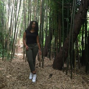 Meet your Posher, Venita