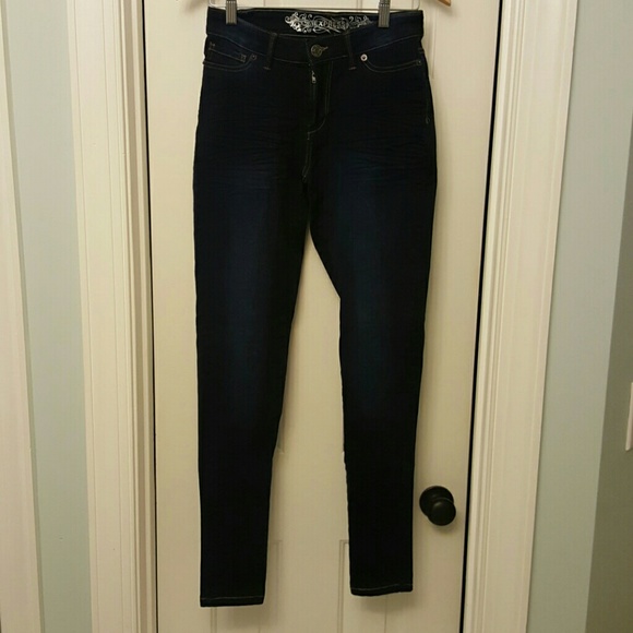 NWOT EXPRESS Jean Legging Stella Reg Fit Low Rise