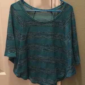 *5/$25* Maurice's flared arm top