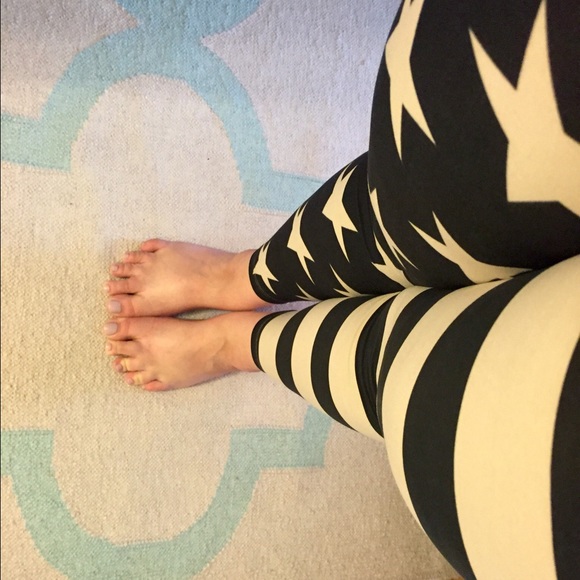 📢SALE/TRADE TC Stars & Stripes leggings Lularoe🦄