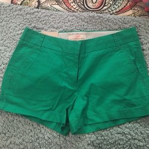 NWT J. Crew "city fit" chino shorts in green
