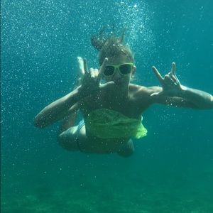 Meet your Posher, Brooke