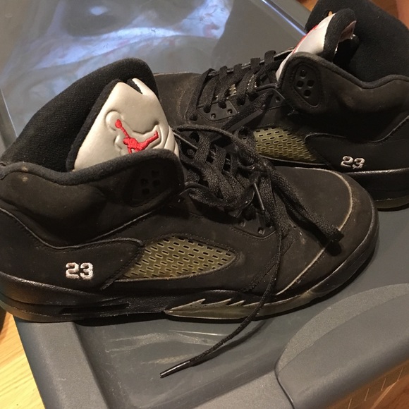 Black Jordan's - Picture 2 of 4