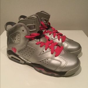 Air Jordan Retro 6 "Valentine's Edition"