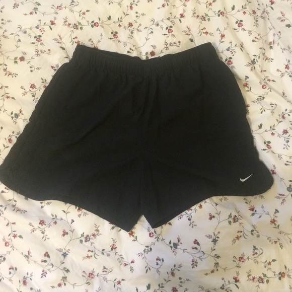 Black nike running shorts - Picture 1 of 4
