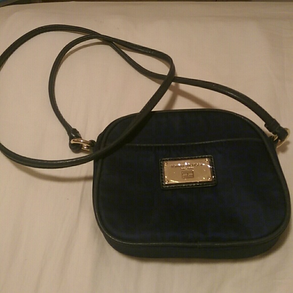 Tommy Hilfiger crossbody