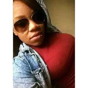 Meet your Posher, Vivian