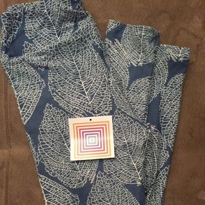 Lularoe leaf one size