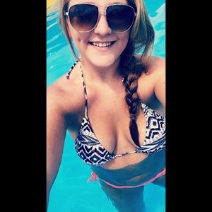 Meet your Posher, Faith