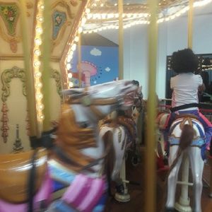 Meet your Posher, Dalila