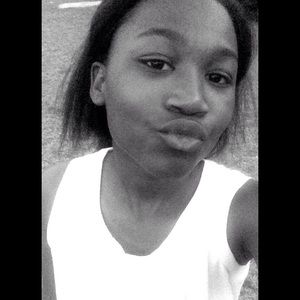 Meet your Posher, Desjonna