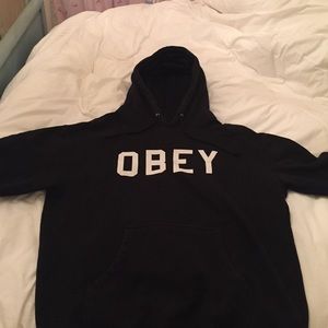 Obey sweatshirt