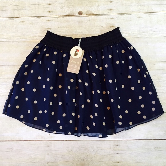 CatWorld Dresses & Skirts - 🆕💙Adorable blue polkadot skirt