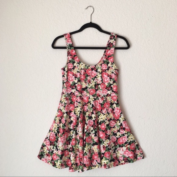 💜 F21 Floral Casual Dress 💜