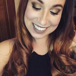 Meet your Posher, Janelle