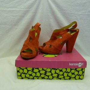 Kensie Girl coral suede heels