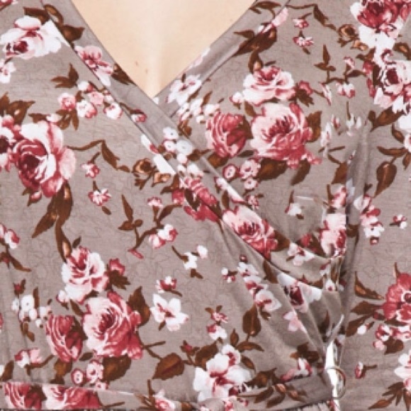 Beautiful floral maxi in Mocha - Picture 3 of 4