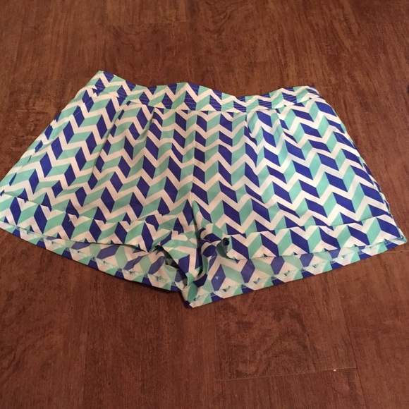 Cute sheer patterned shorts!