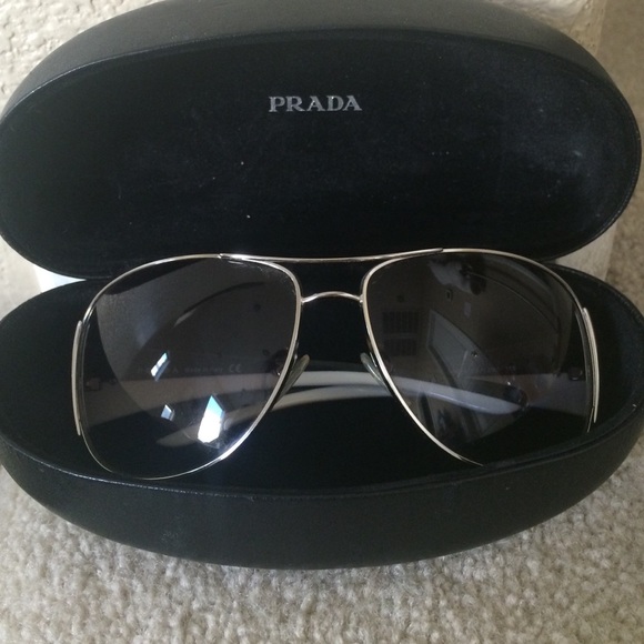 Prada sunglasses - Picture 1 of 4