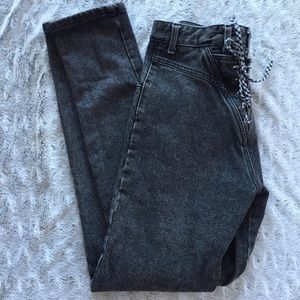 AMAZING Vintage Guess High-Waist Jeans 🌹