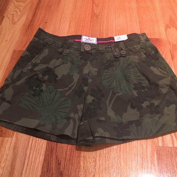 Floral American Eagle shorts new with tags