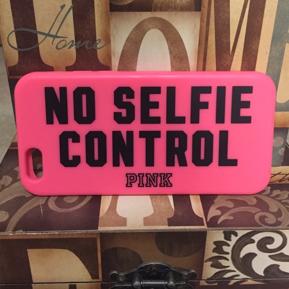 VS Pink IPhone 6 "NO SELFIE CONTROL" case