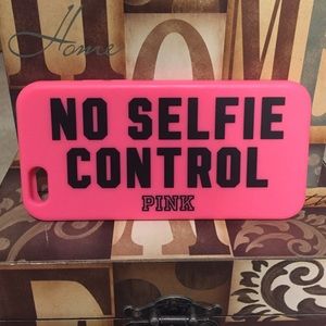 VS Pink IPhone 6 "NO SELFIE CONTROL" case