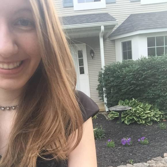 Meet your Posher, Grace - Picture 1 of 1