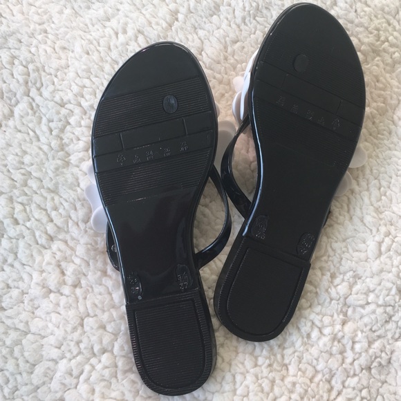 Cute flip flops 💕 4 colors - Picture 4 of 4