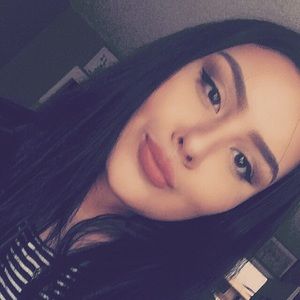 Meet your Posher, Lexi