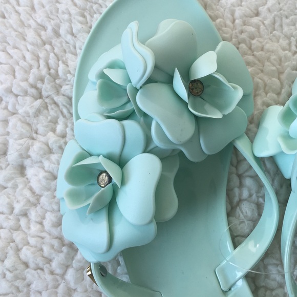 Cute flip flips - 4 colors 💕 - Picture 3 of 4